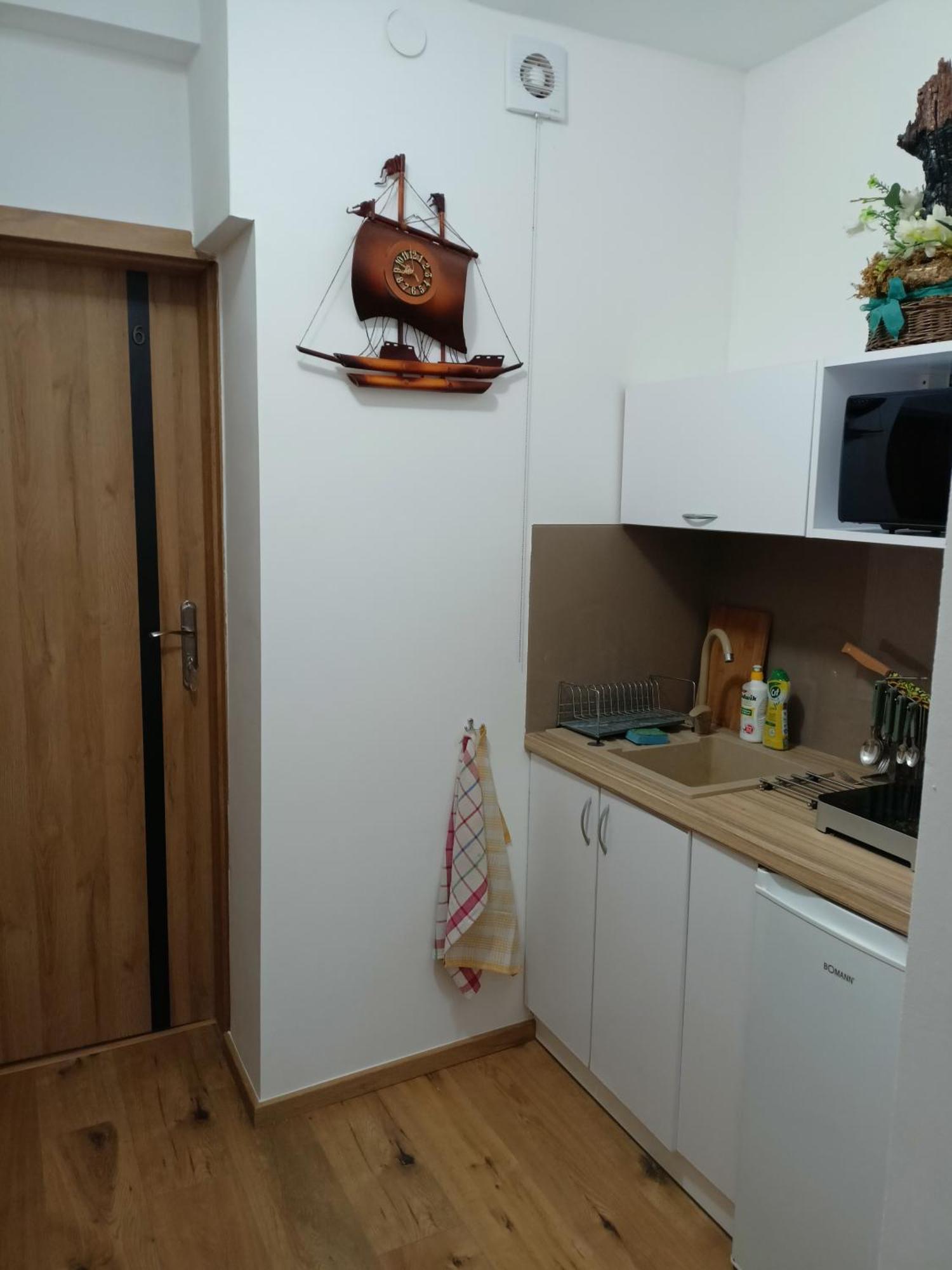 Latarnik Bed & Breakfast Wladyslawowo Bagian luar foto
