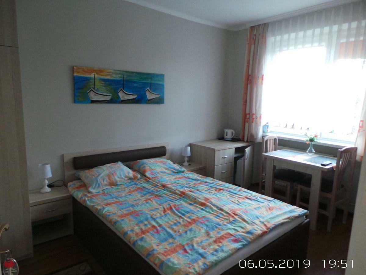Latarnik Bed & Breakfast Wladyslawowo Bagian luar foto